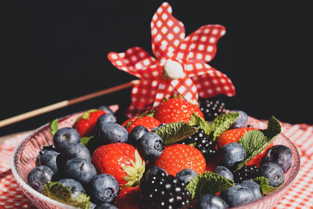 Read more about the article Top 10 Health Benefits of Berries You Didn’t Know About